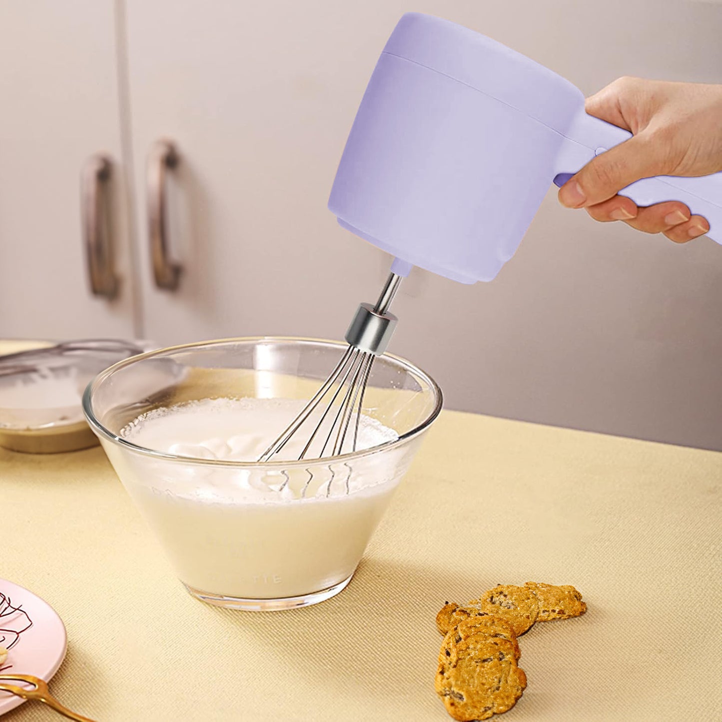HEVOLER Electric Whisk, USB Rechargeable Detachable Handheld, Good Helper in the Kitchen Making Cakes